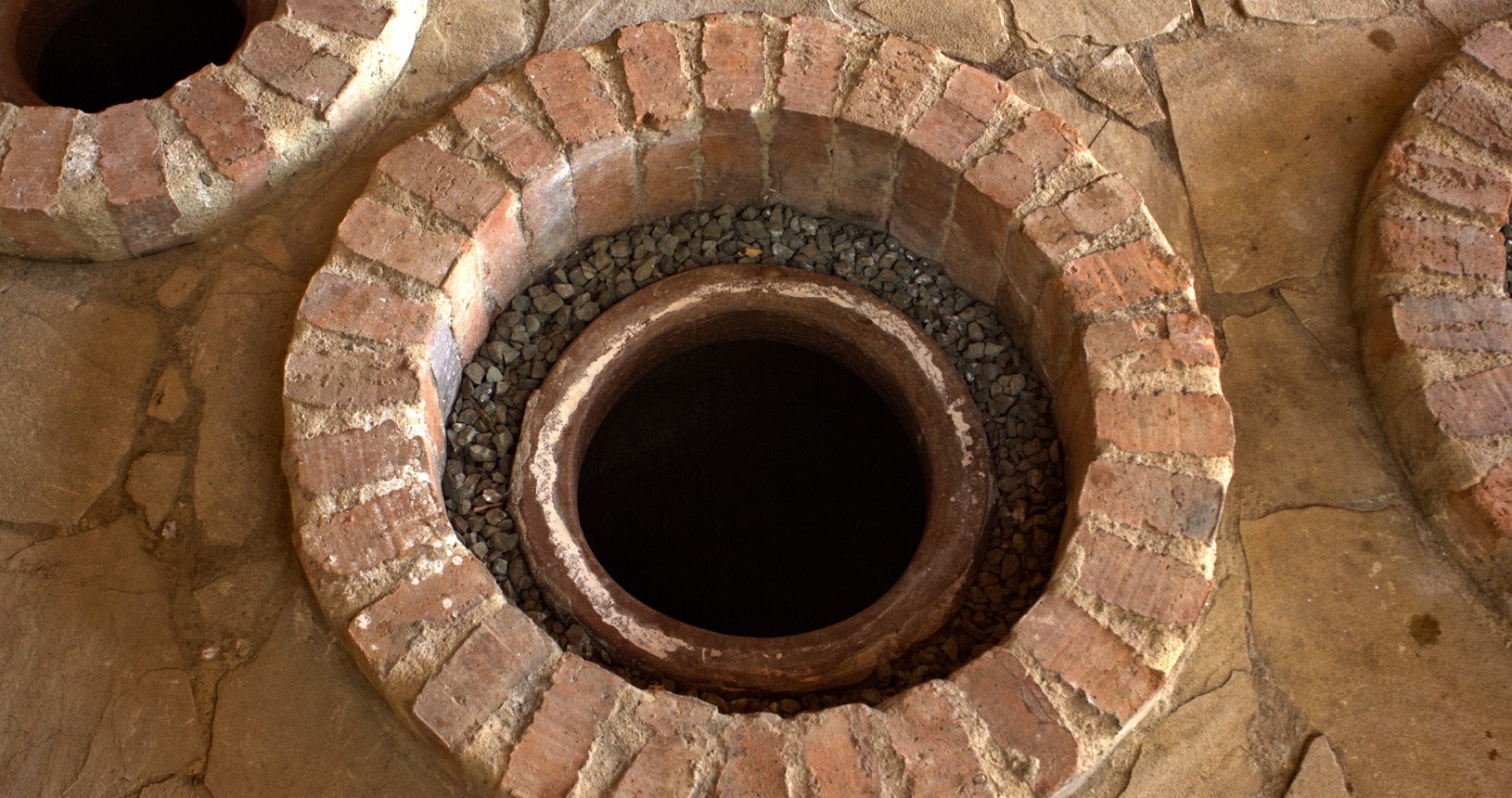 Bild1_Slider_Weinherstellung-02