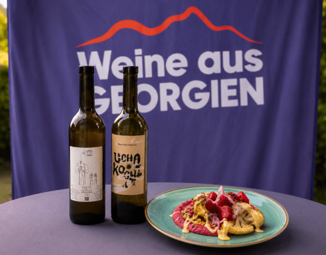 Gerosteter Blumenkohl mit Weine aus Georgien